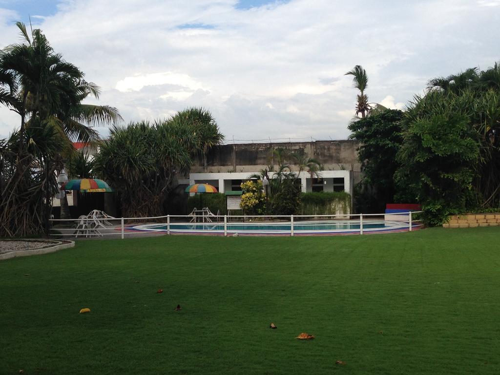 Harbor Lights Hotel And Restaurant Cagayan de Oro Zewnętrze zdjęcie